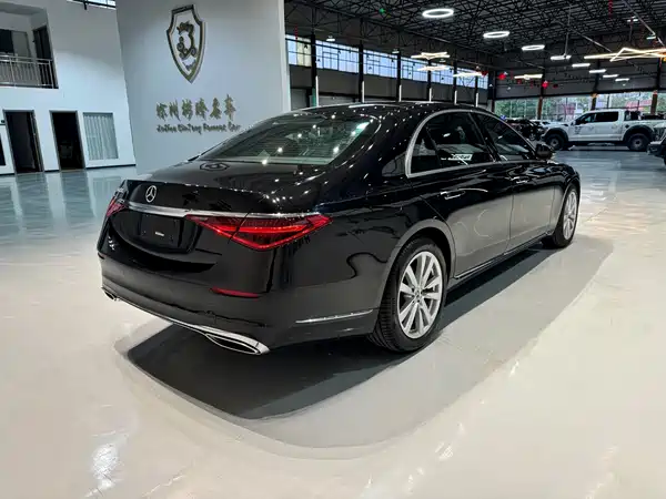 Mercedes-Benz S-Class 2022