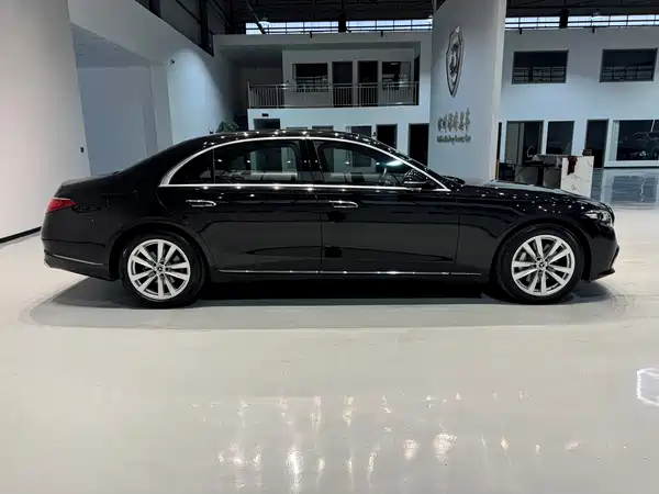 Mercedes-Benz S-Class 2022
