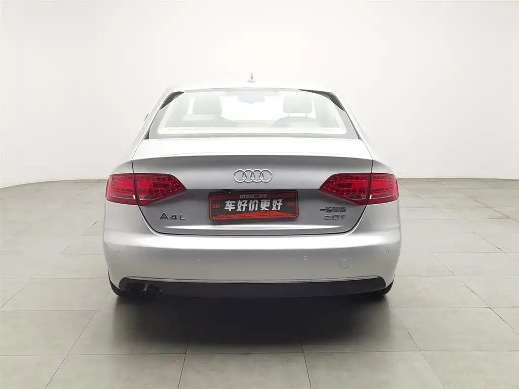 Audi A4L 2012