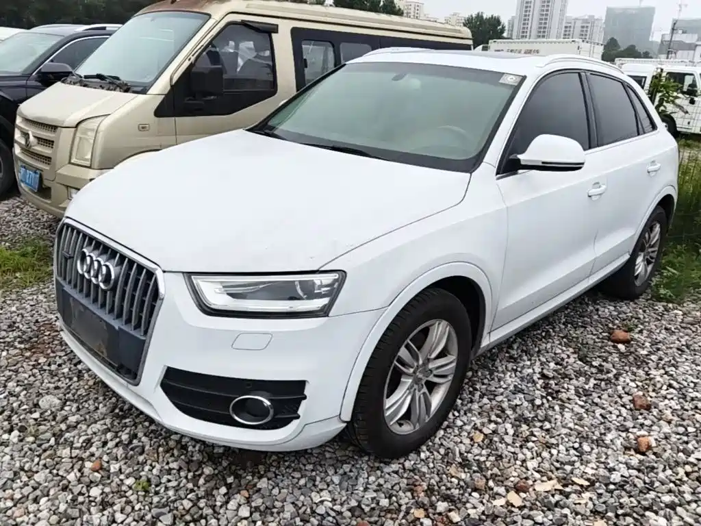 Audi Q3 2015