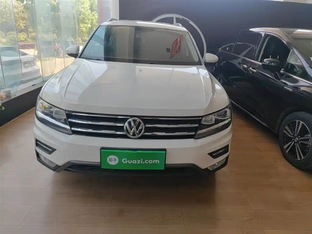 Volkswagen Tiguan L 2017 — фото 3