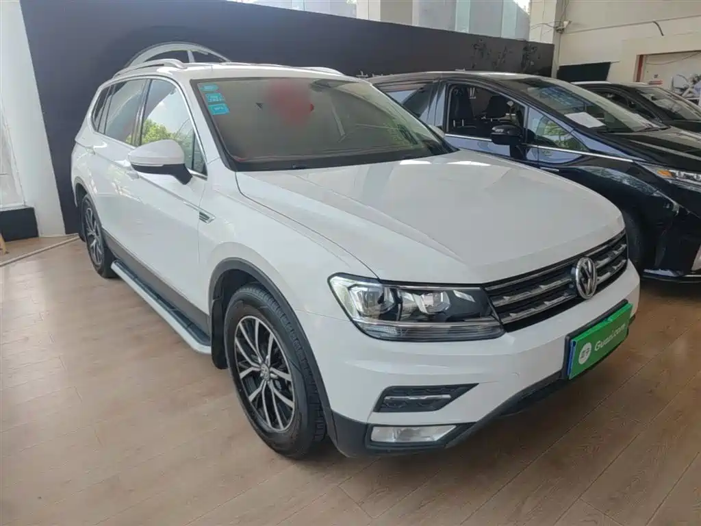 Volkswagen Tiguan L 2017 — фото 4
