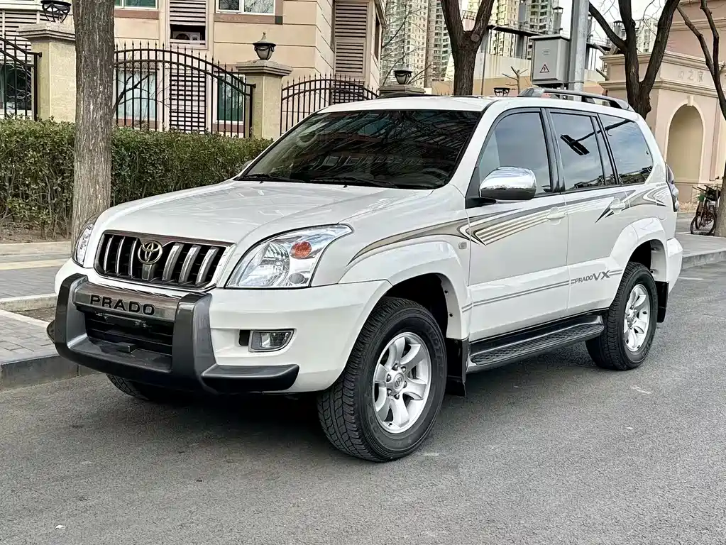 Toyota Prado 2009 — фото 1