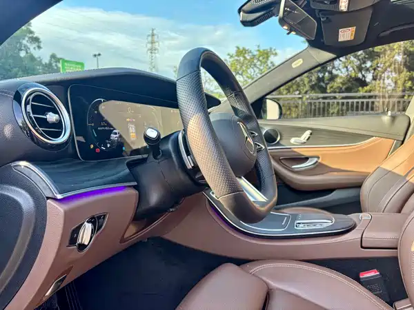 Mercedes-Benz E-Class 2022