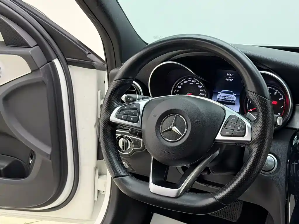 Mercedes-Benz C-Class 2015 — фото 28