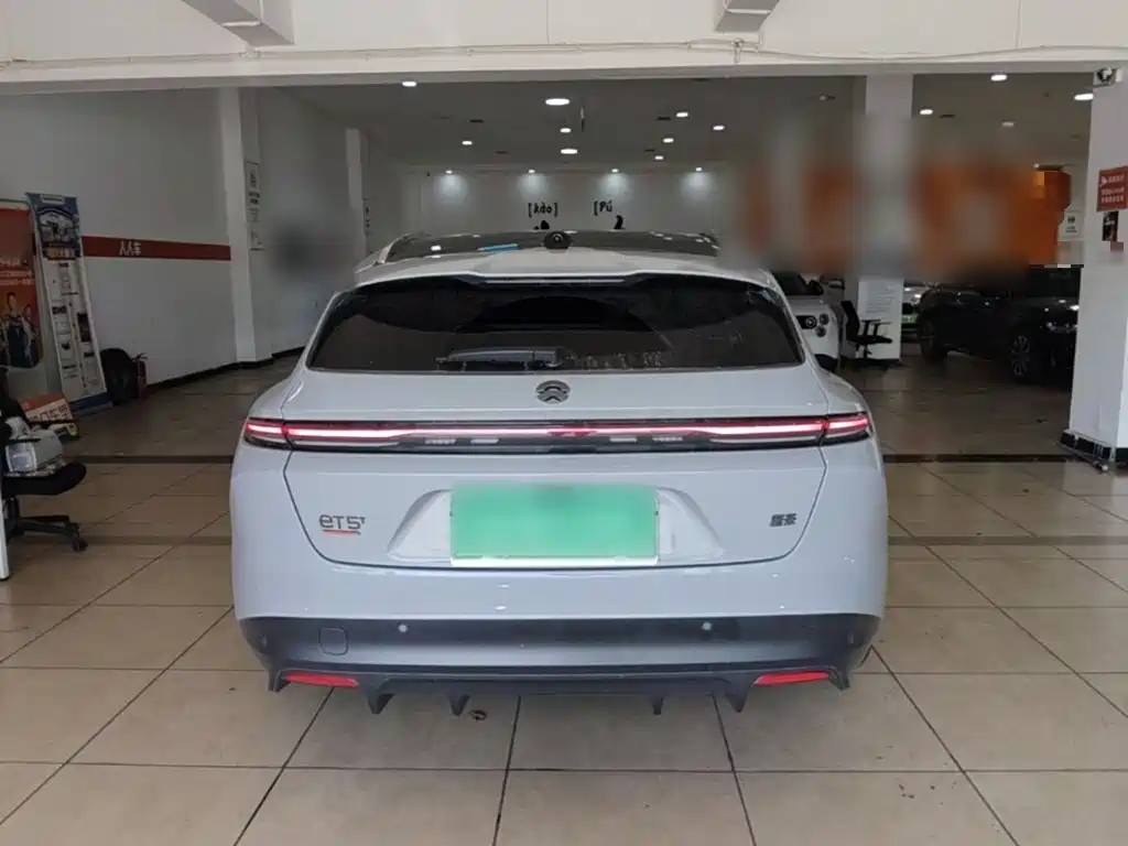 NIO ET5T 2024