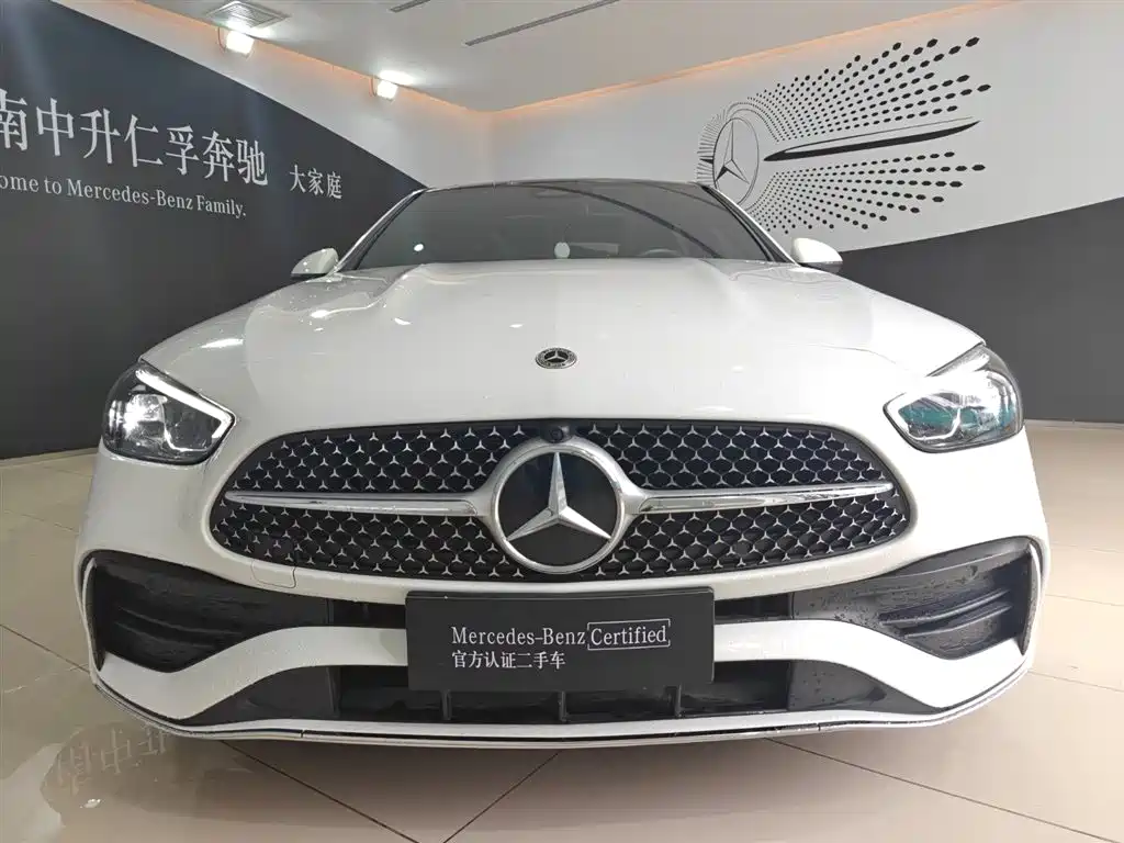 Mercedes-Benz C-Class 2023 — фото 2
