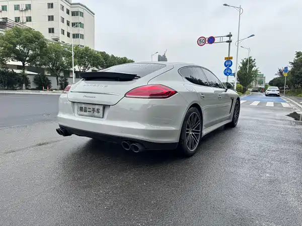 Porsche Panamera 2010