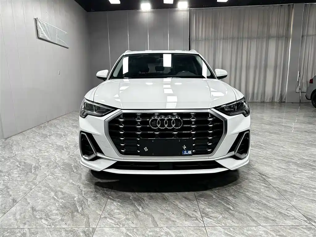 Audi Q3 2022