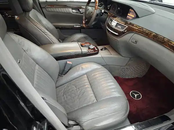 Mercedes-Benz S-Class 2008