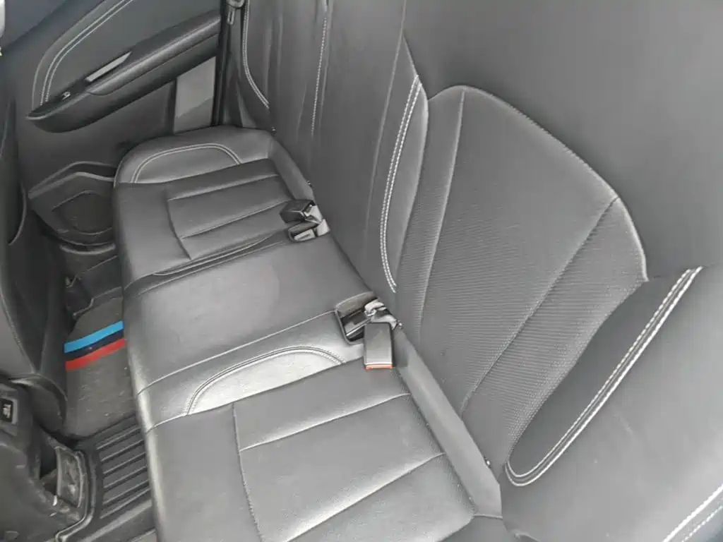 Geely Vision X3 2020 — фото 17