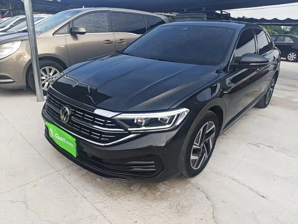 Volkswagen Sagitar 2024