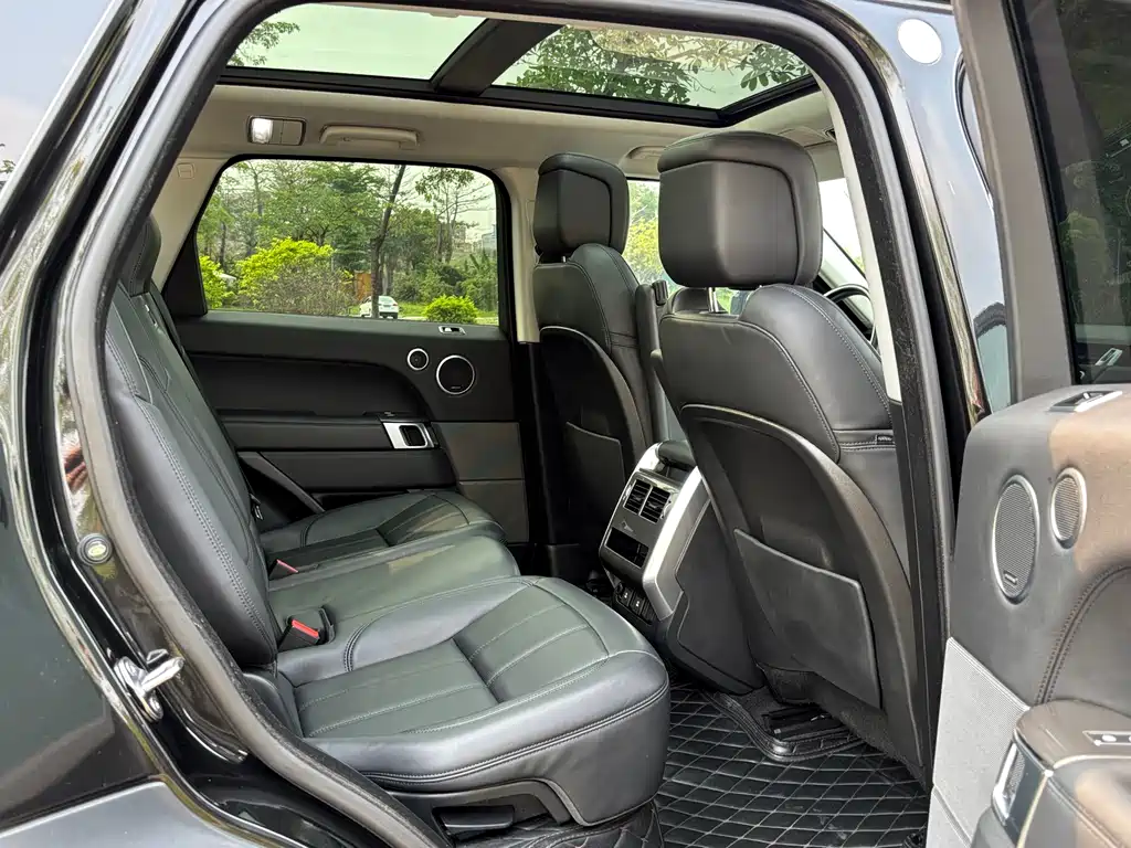 Land Rover Sport 2021 — фото 10
