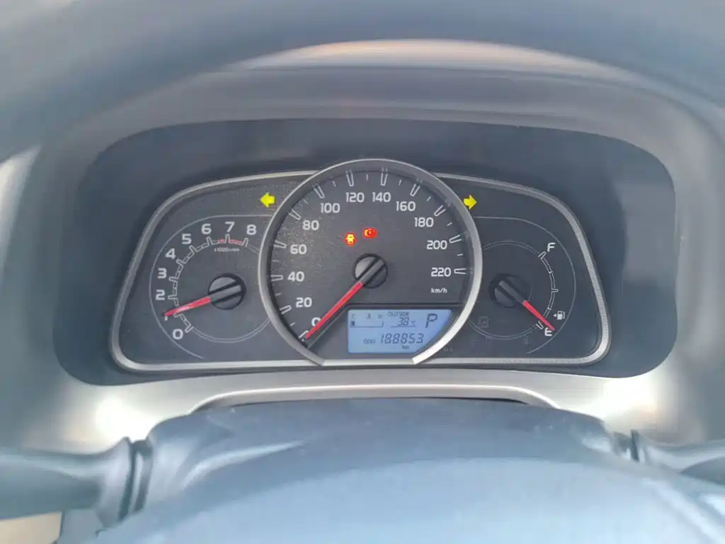 Toyota RAV4 2015 — фото 12