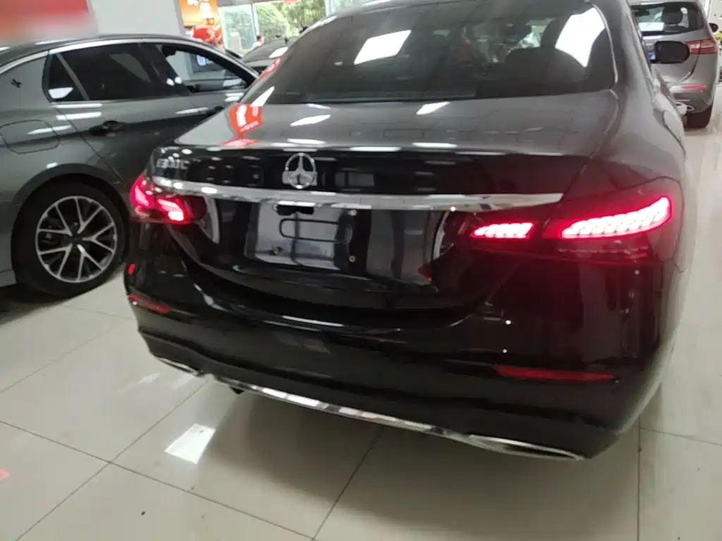 Mercedes-Benz E-Class 2021
