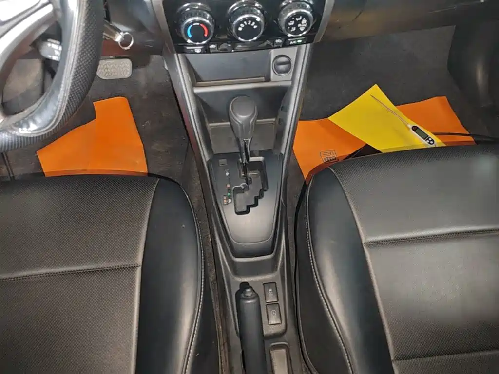 Toyota Yaris L 2023 — фото 14