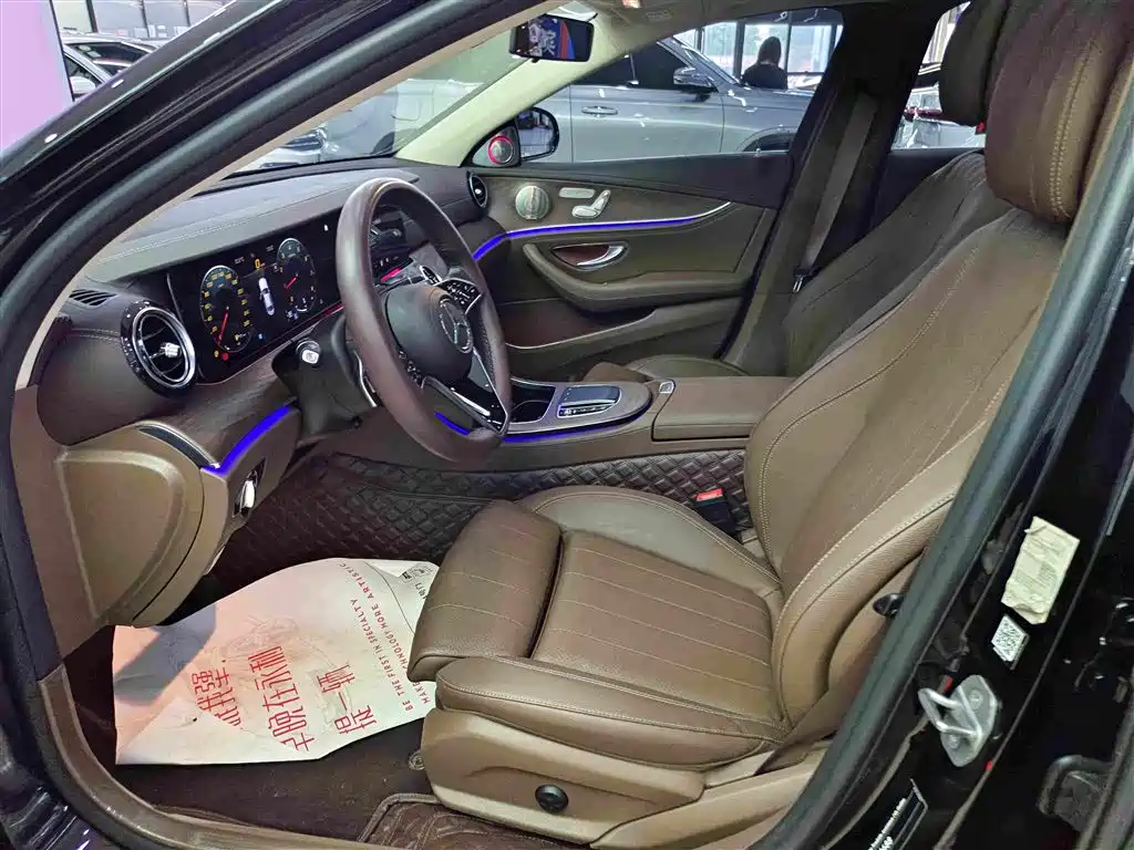 Mercedes-Benz E-Class 2021 — фото 10