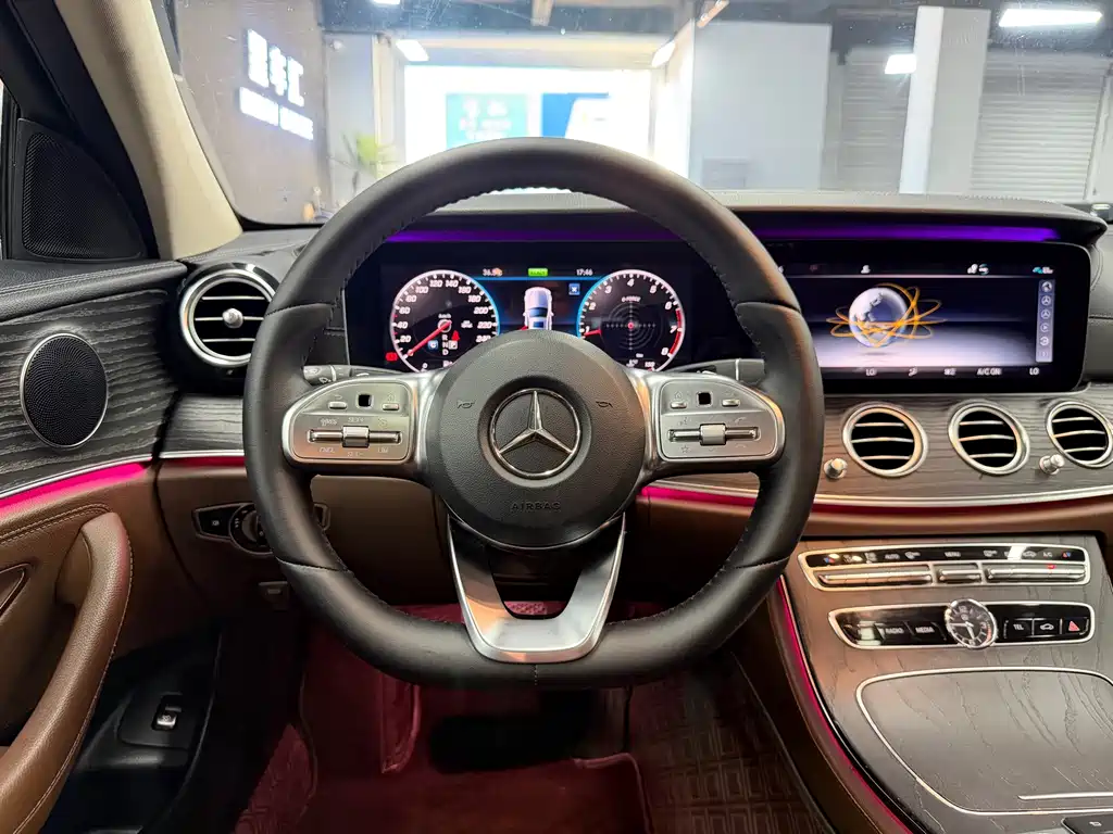 Mercedes-Benz E-Class 2019 — фото 8