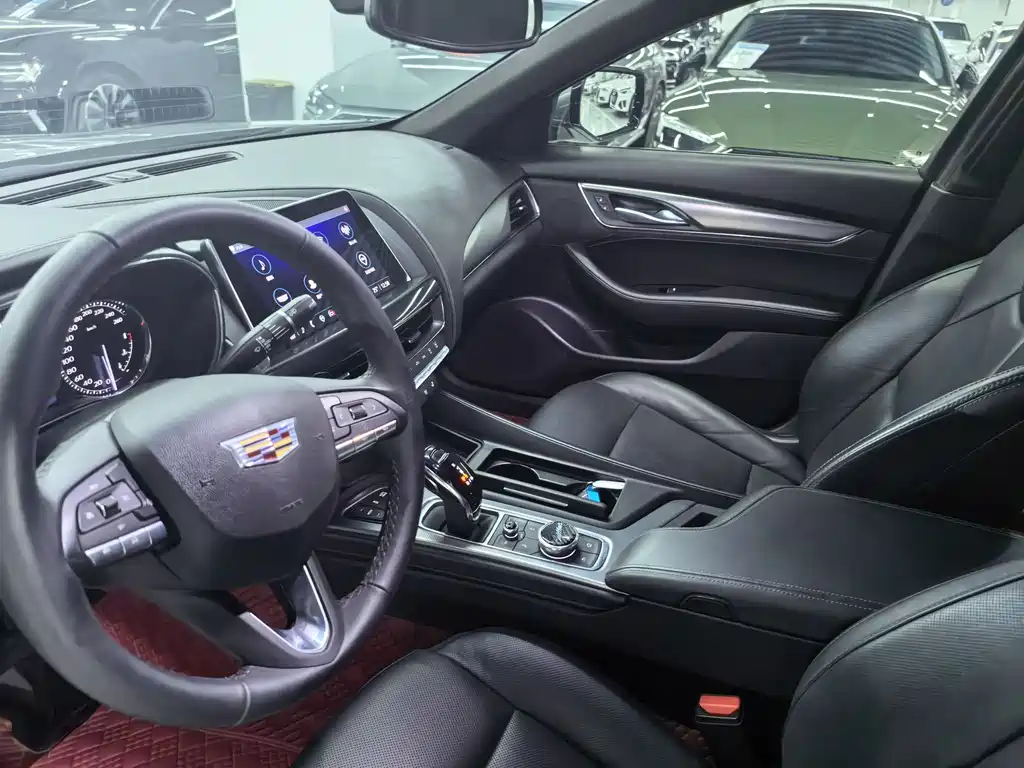 Cadillac CT5 2021 — фото 13