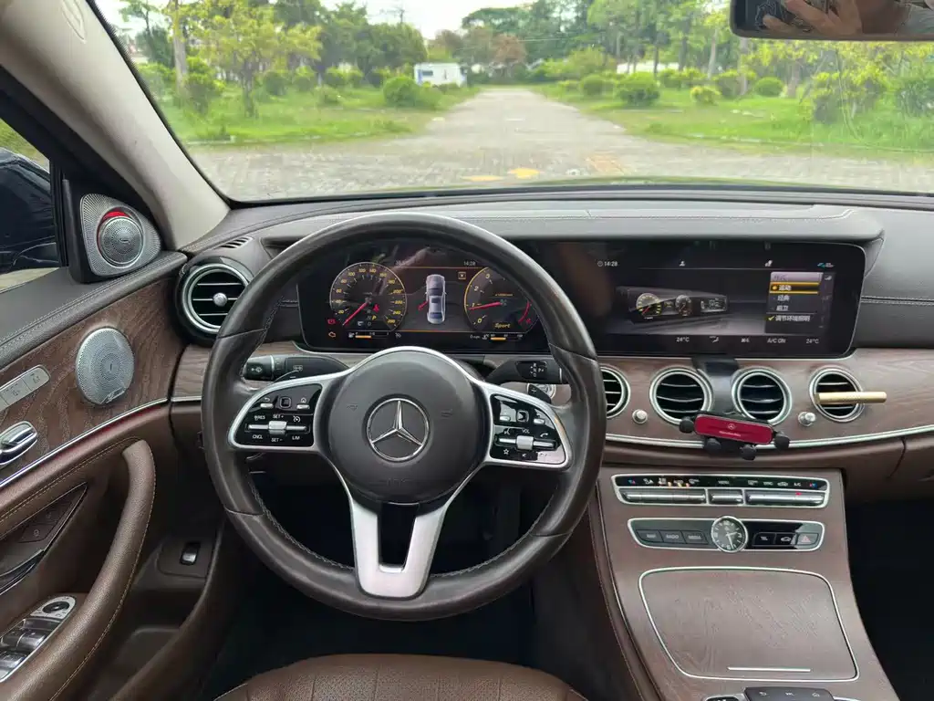 Mercedes-Benz E-Class 2019