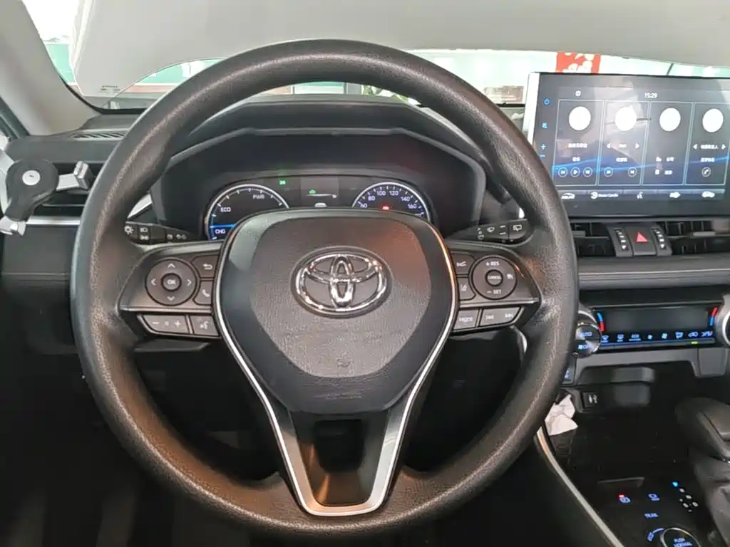 Toyota Wildlander 2020 — фото 11