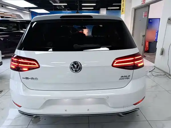 Volkswagen Golf 2020