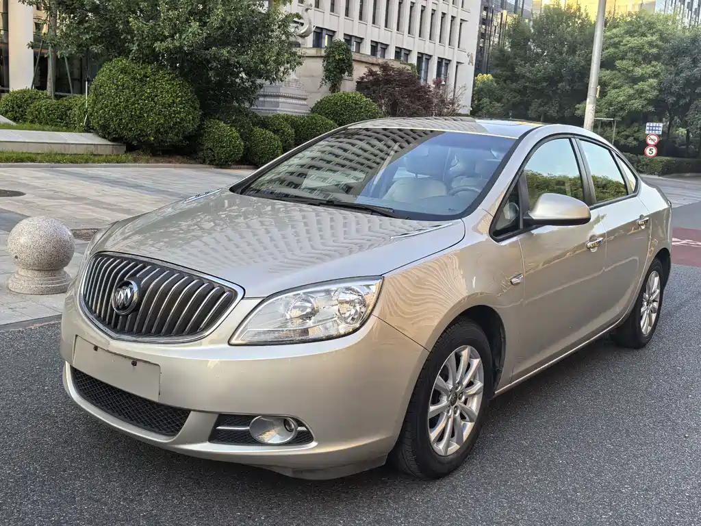 Buick Excelle 2013