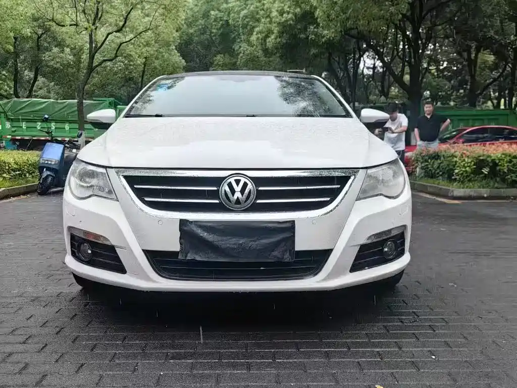 Volkswagen CC 2011