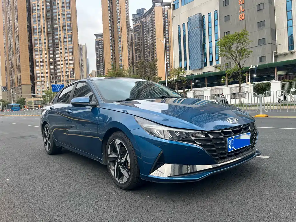 Hyundai Elantra 2021