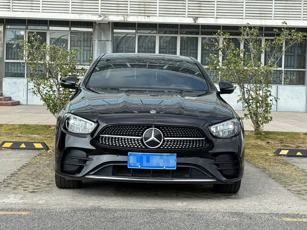 Mercedes-Benz E-Class 2022 — фото 2