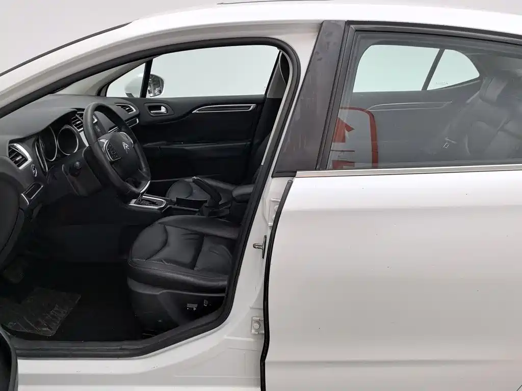 Citroën C4L 2013 — фото 10