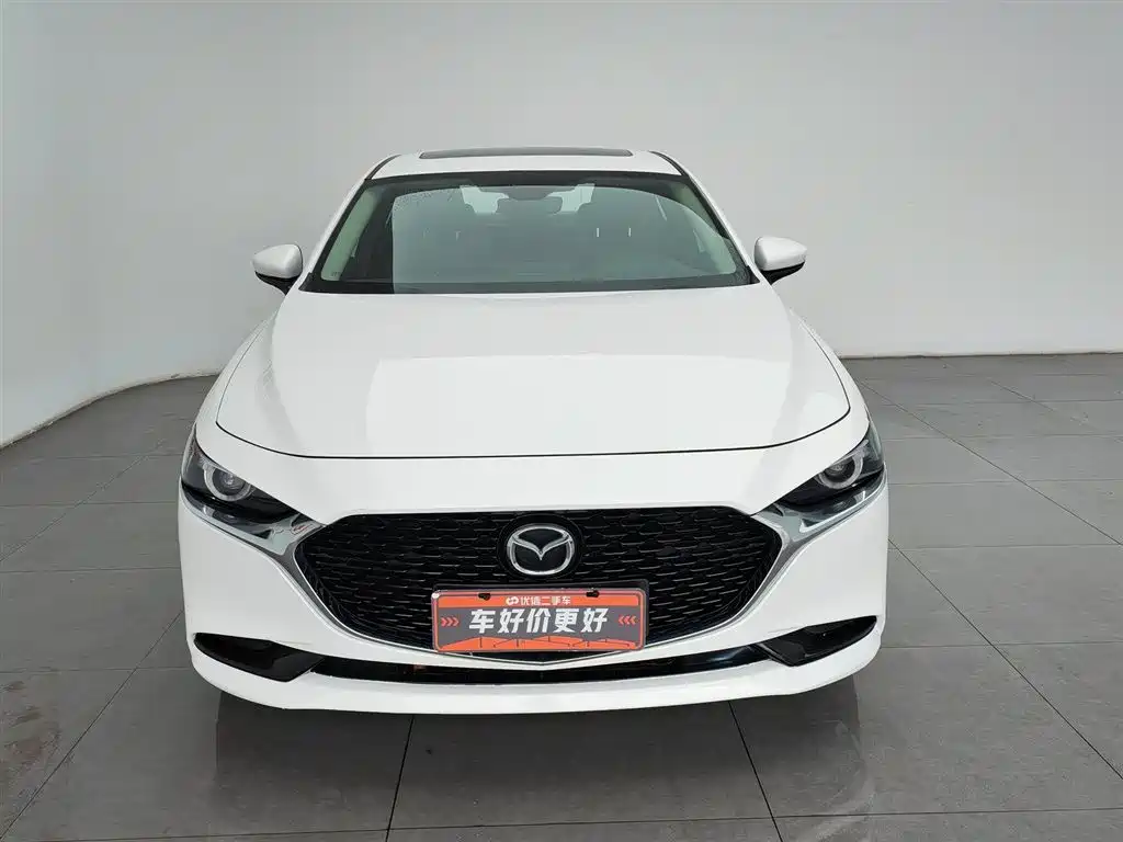 Mazda 3 Axela 2022