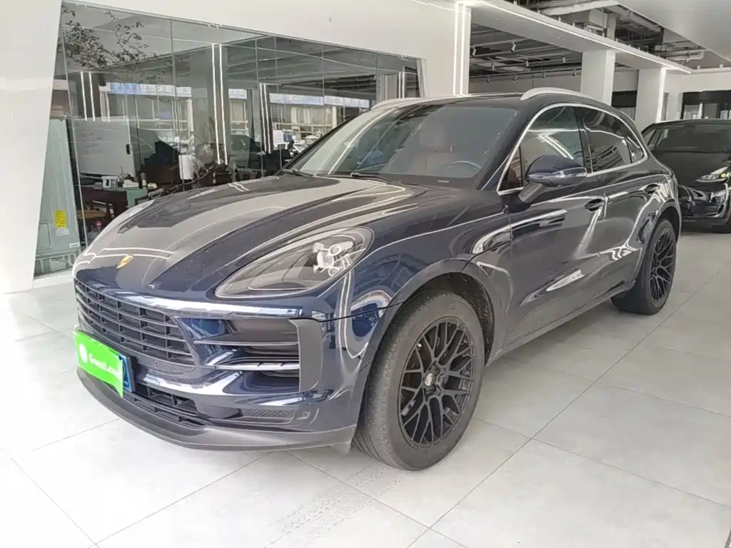 Porsche Macan 2021 — фото 1