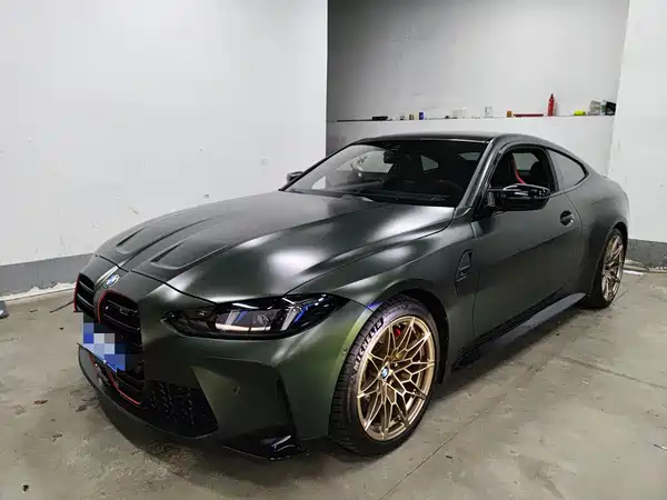 BMW M4 2025