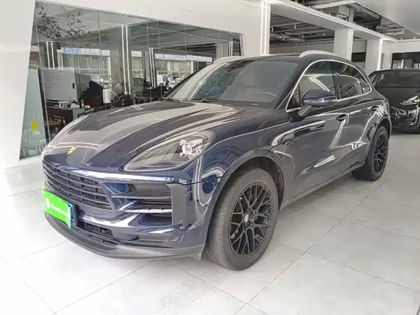 Porsche Macan 2021