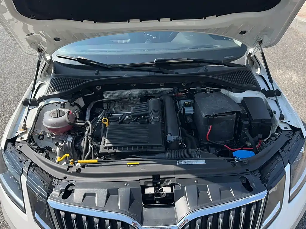 Skoda Octavia 2018 — фото 27