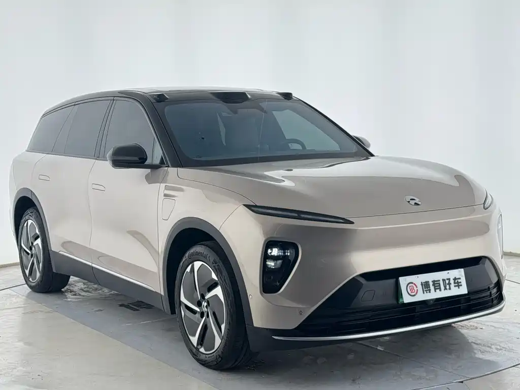 NIO ES8 2024