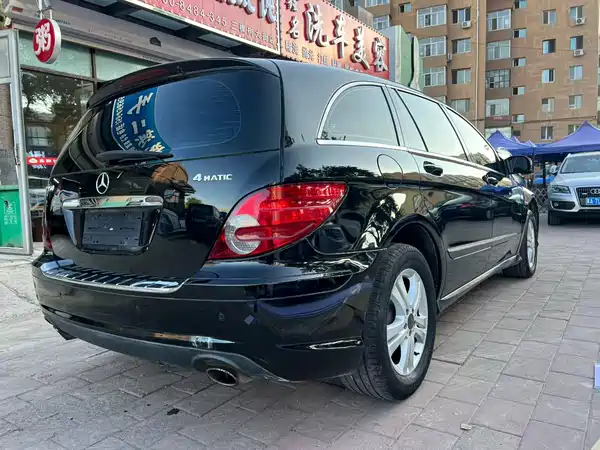 Mercedes-Benz R-Class 2010
