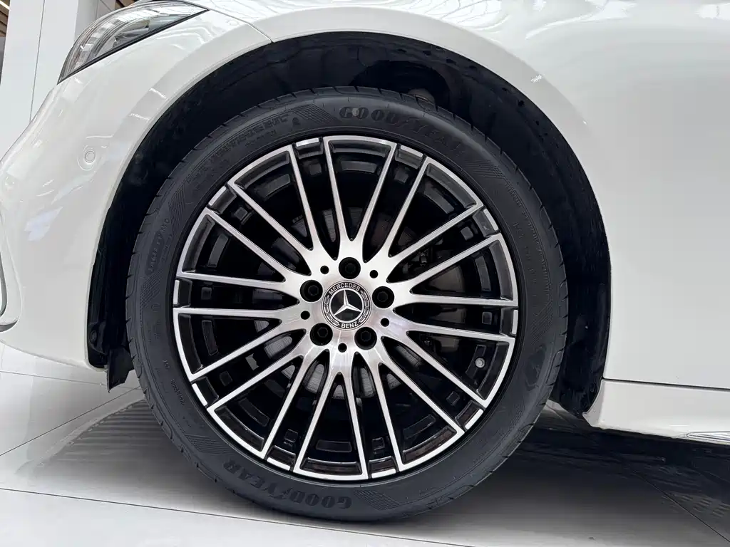 Mercedes-Benz C-Class 2023 — фото 22