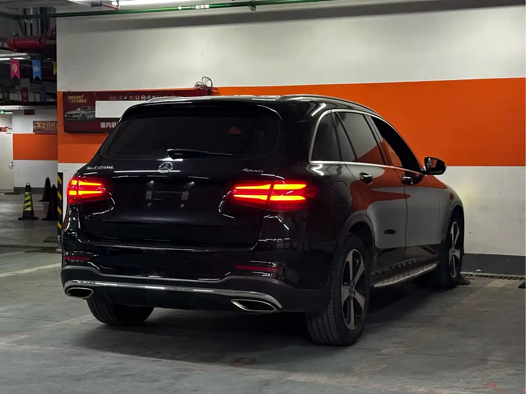Mercedes-Benz GLC 2019 — фото 9
