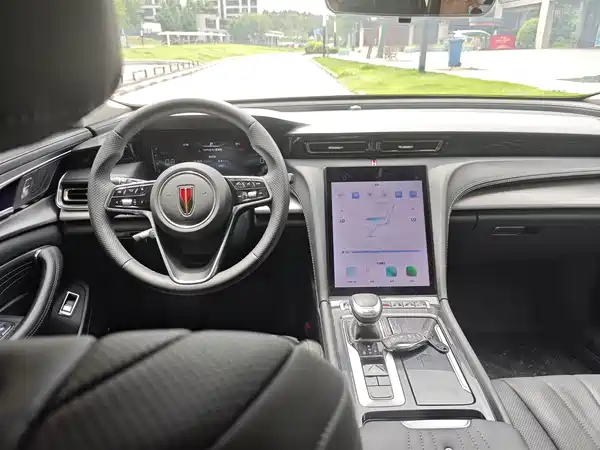 Hongqi H5 2023