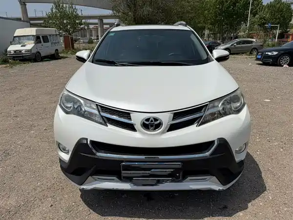 Toyota RAV4 2015