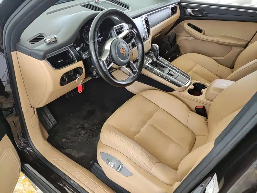 Porsche Macan 2016 — фото 15