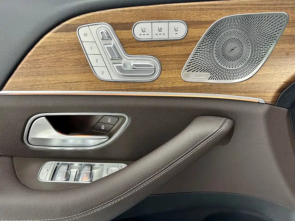 Mercedes-Benz GLS 2024