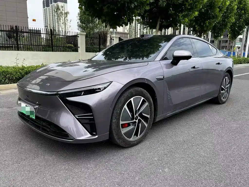 Exeed ES 2025