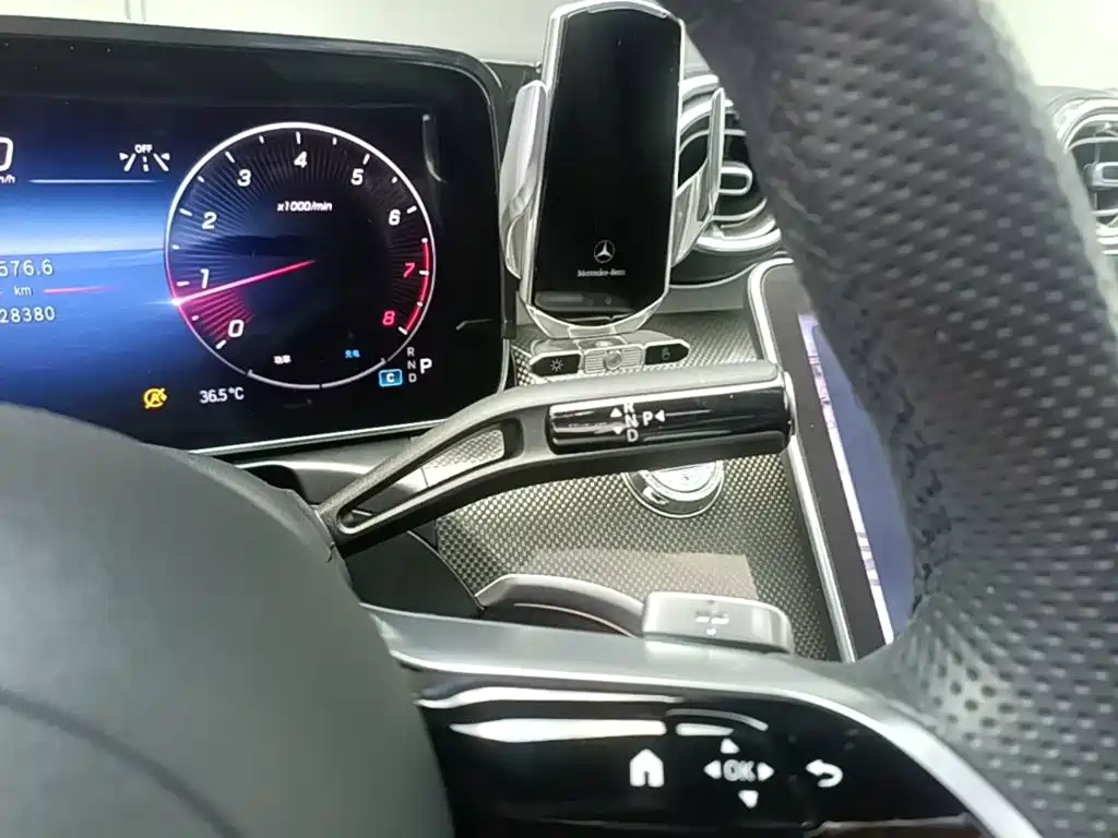 Mercedes-Benz C-Class 2024 — фото 14