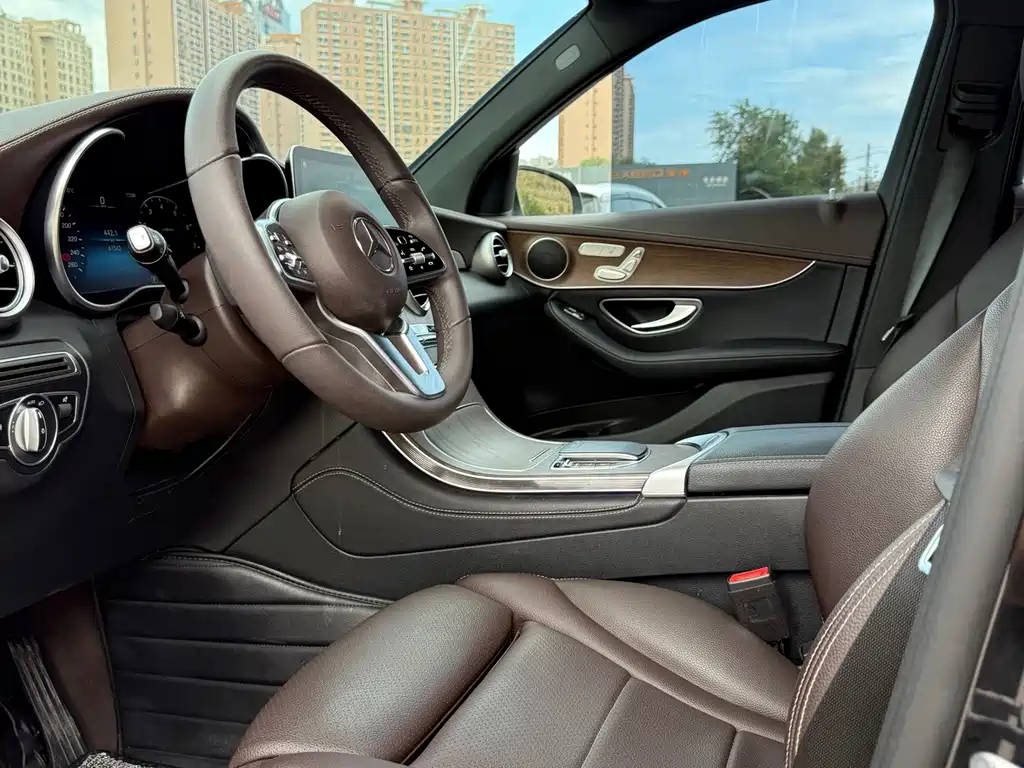 Mercedes-Benz GLC 2021