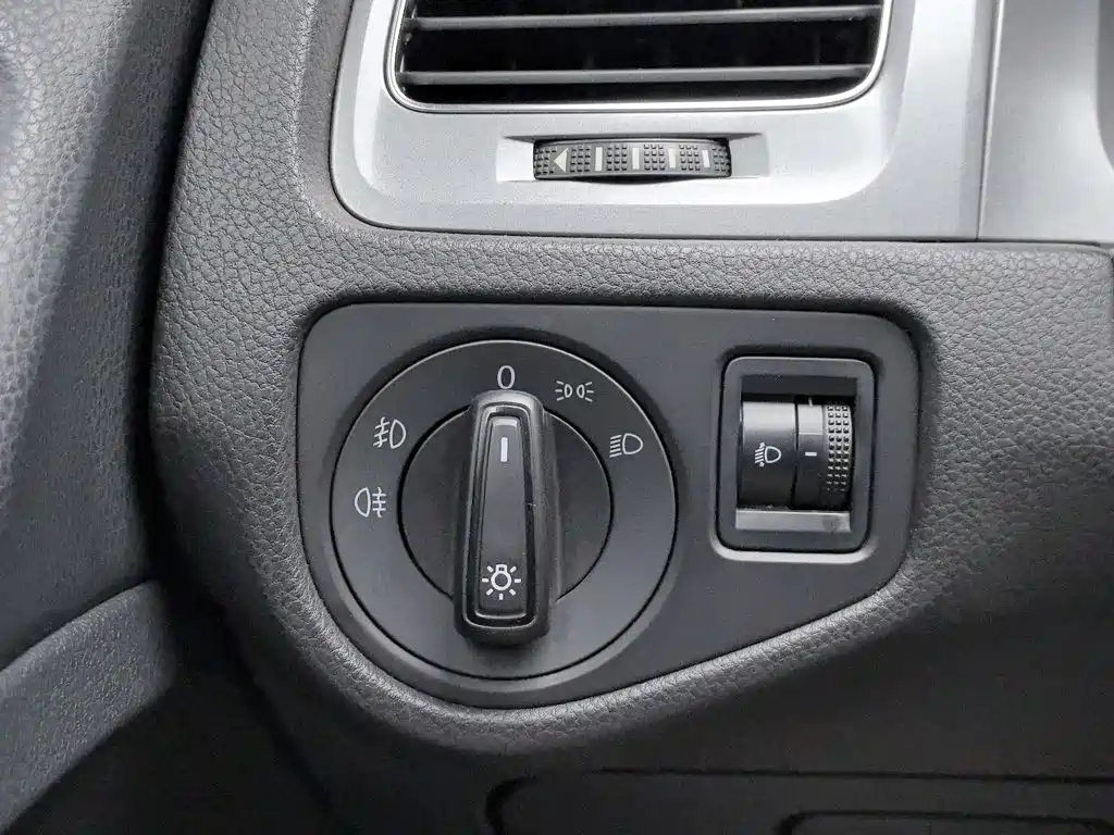 Volkswagen Golf 2015 — фото 21