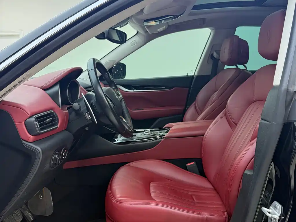 Maserati Levante 2016