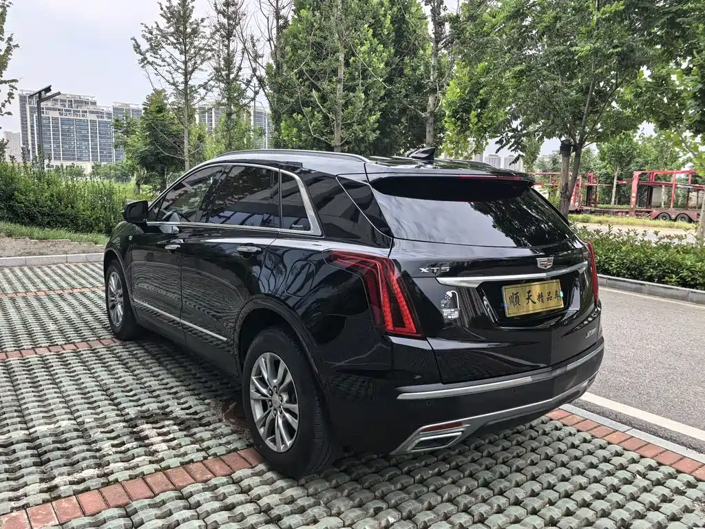 Cadillac XT5 2020 — фото 7